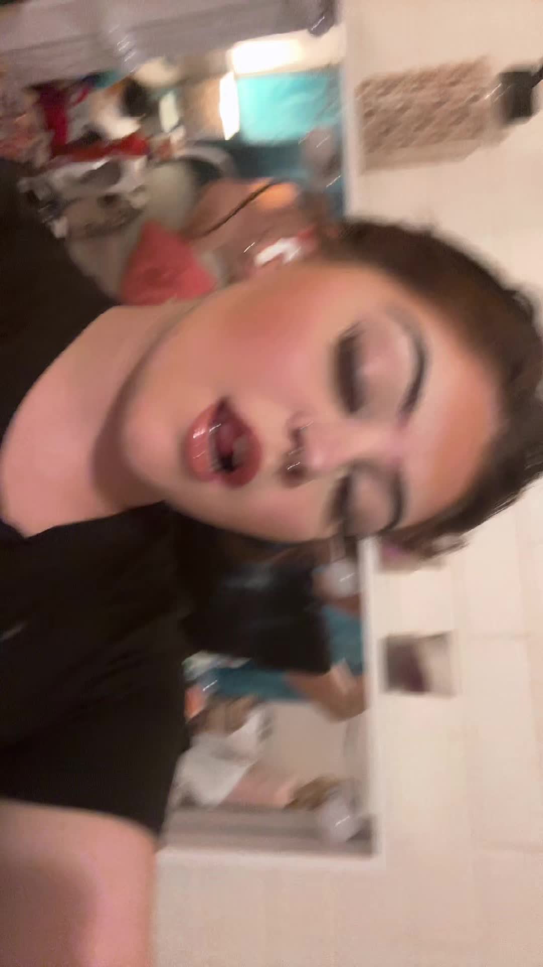 @chayas_spamacc