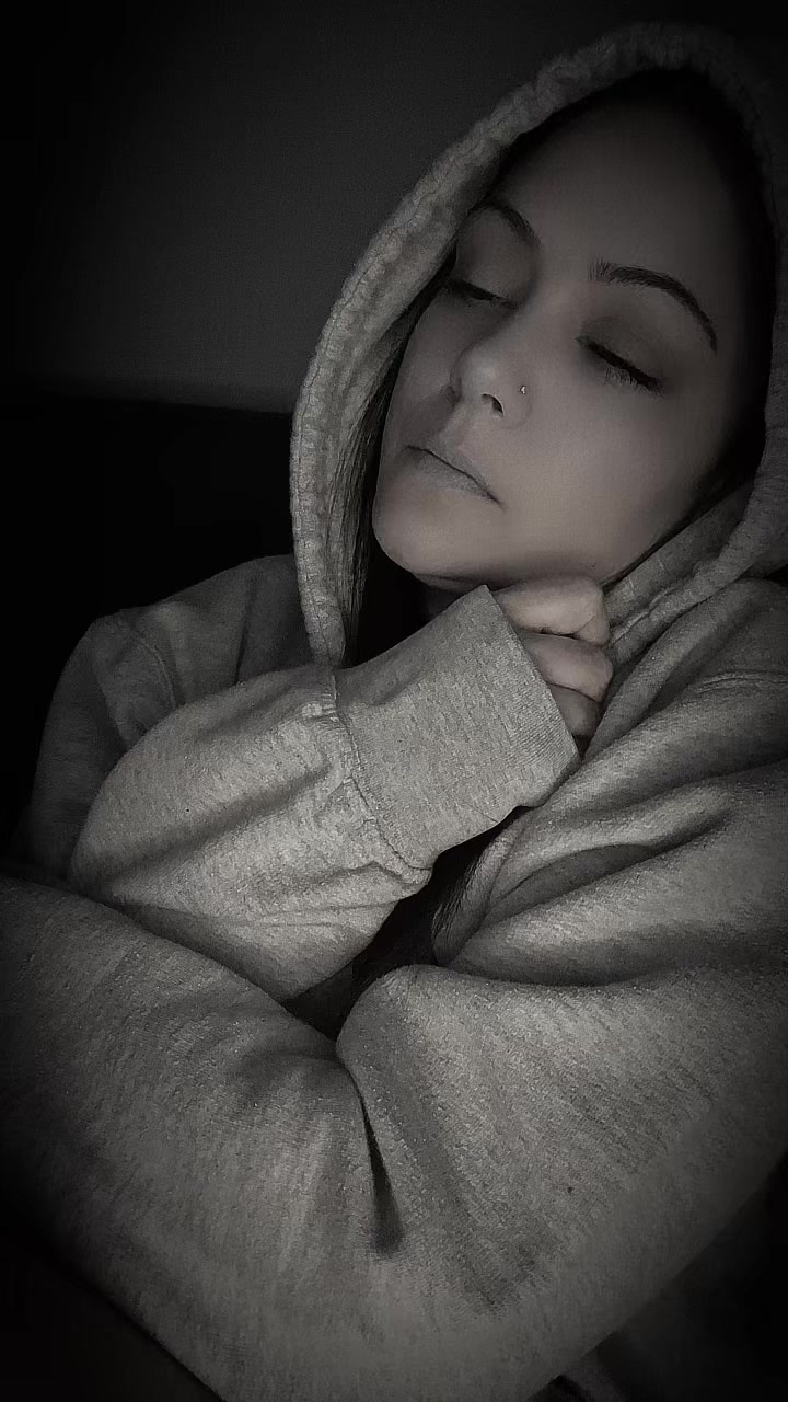 @🐺Vicky~🇨🇦