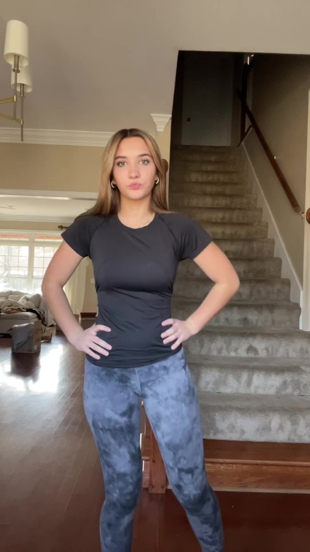 @Ava (Link In Bio 😘)