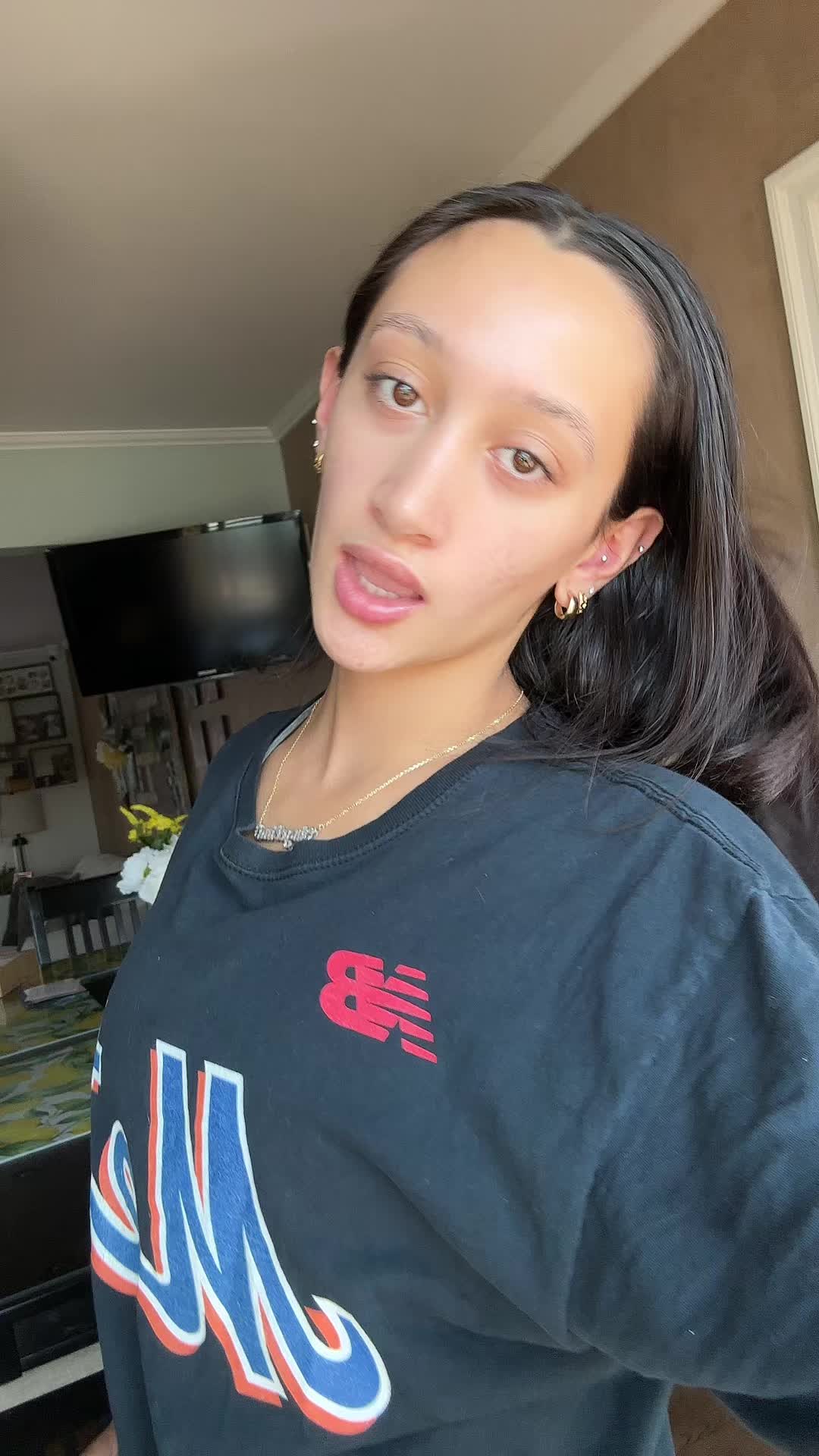 @the.queen.herself.22