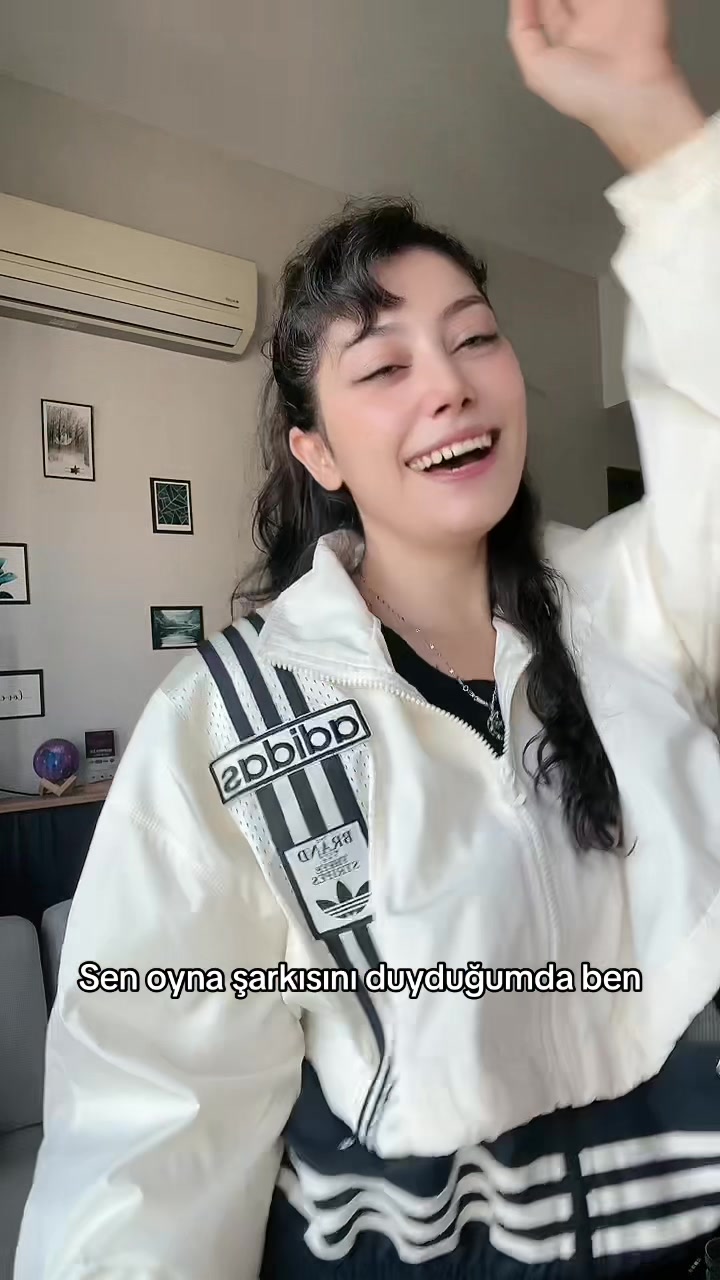 @Ceylin Ak&ccedil;alı