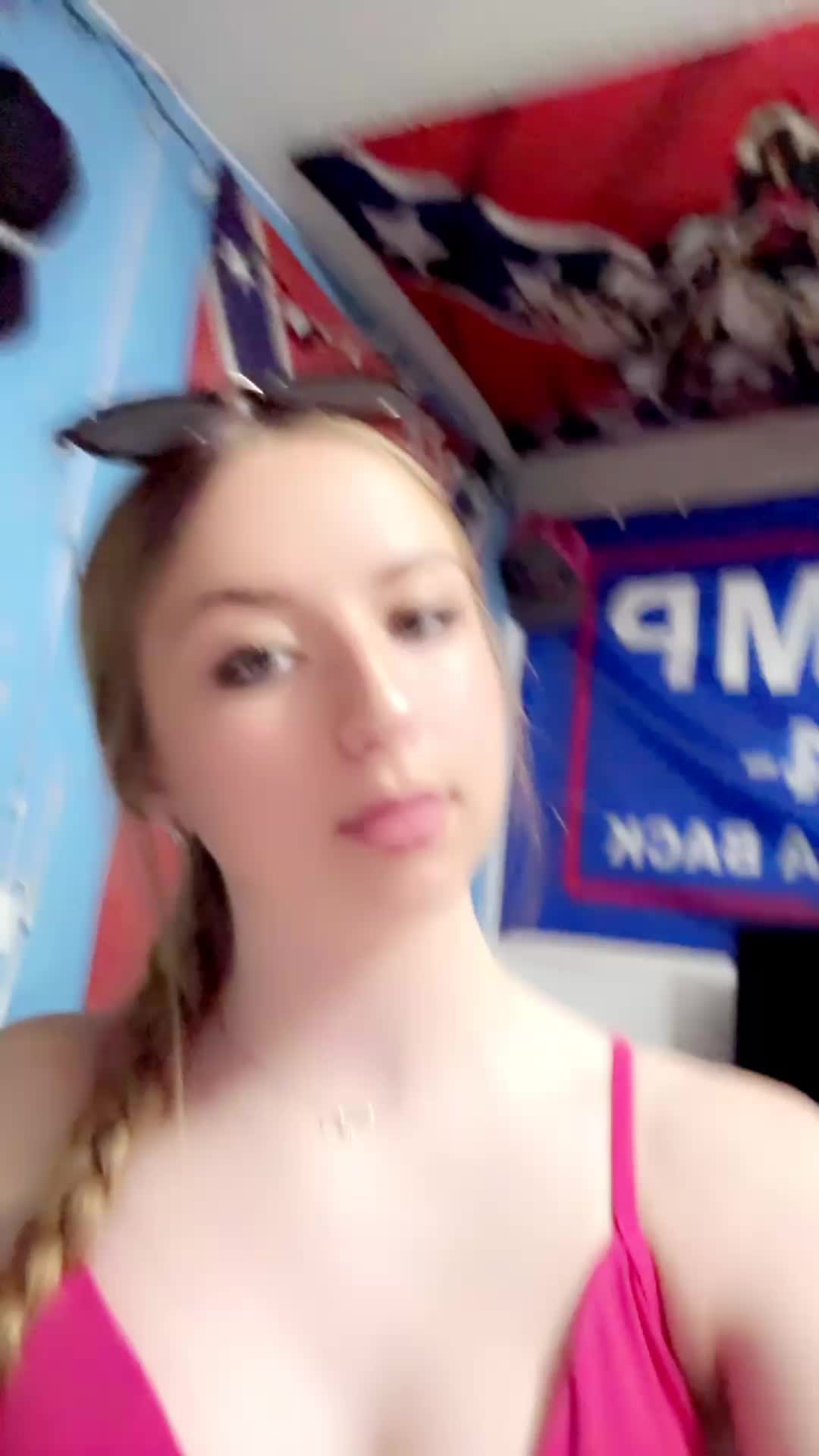 @Sara 🦆