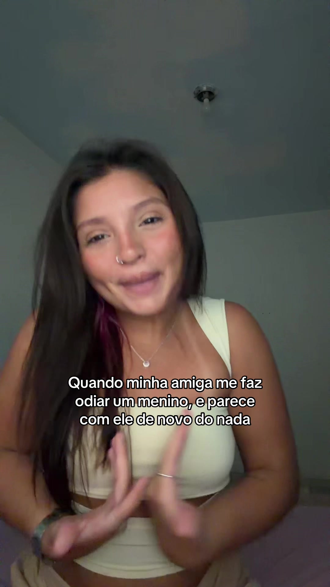 @Larinha💨