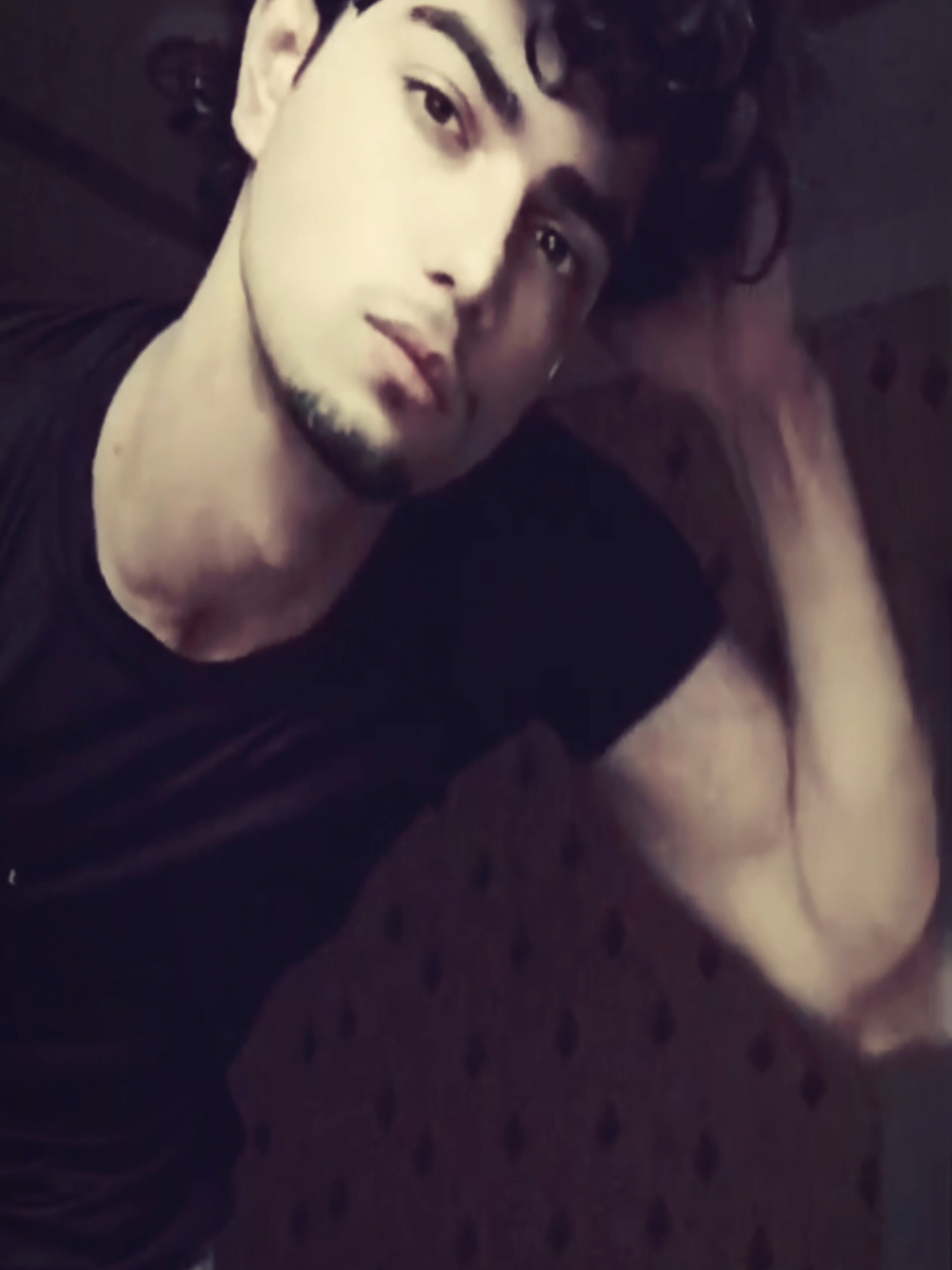 @𝗡𝗤 🐺