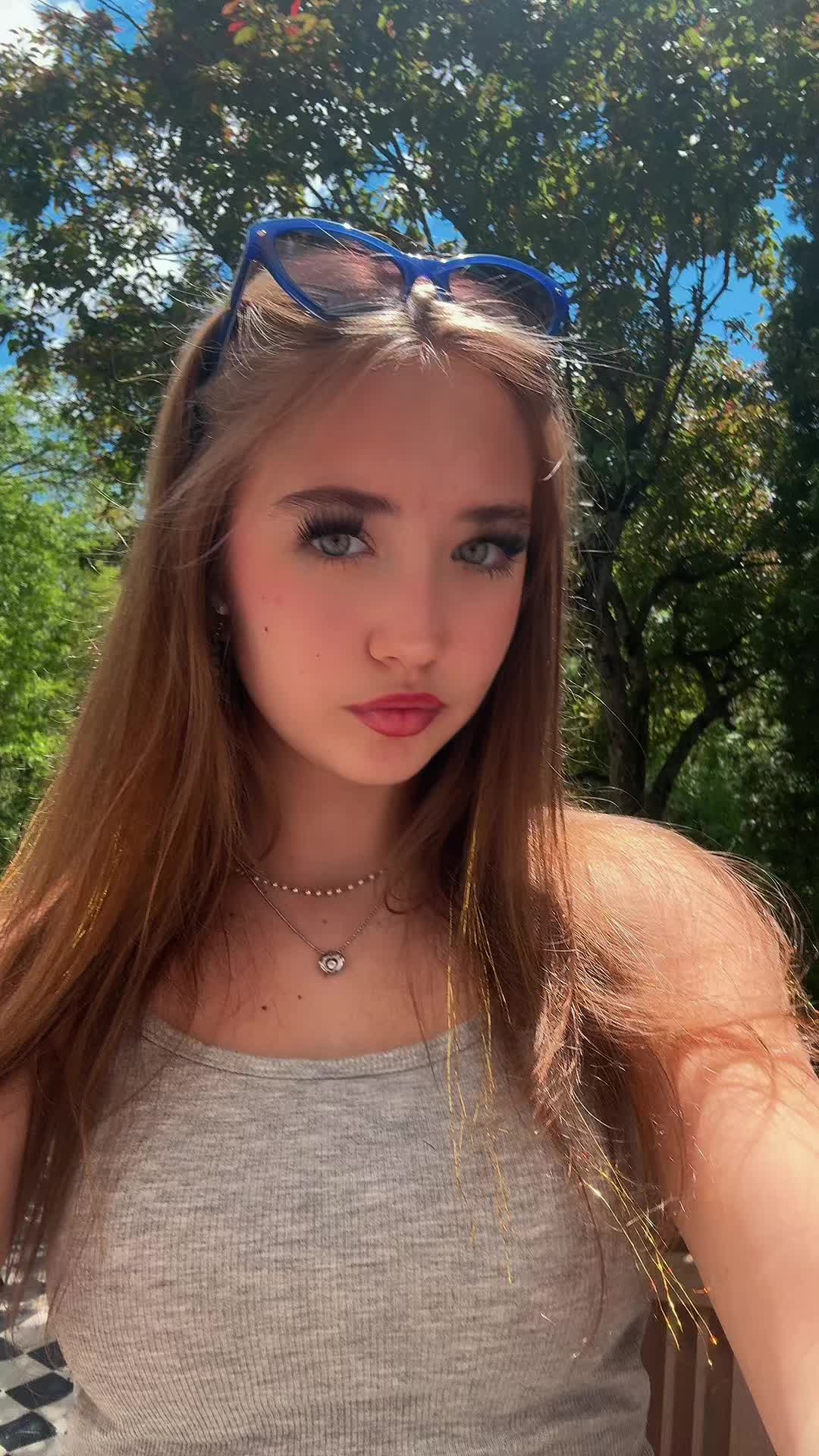 @️