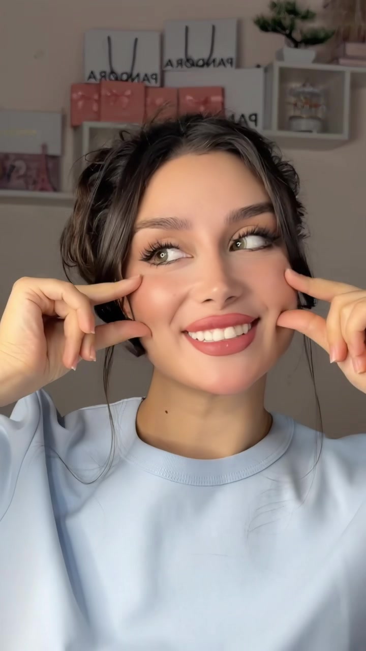 @Taya2002a