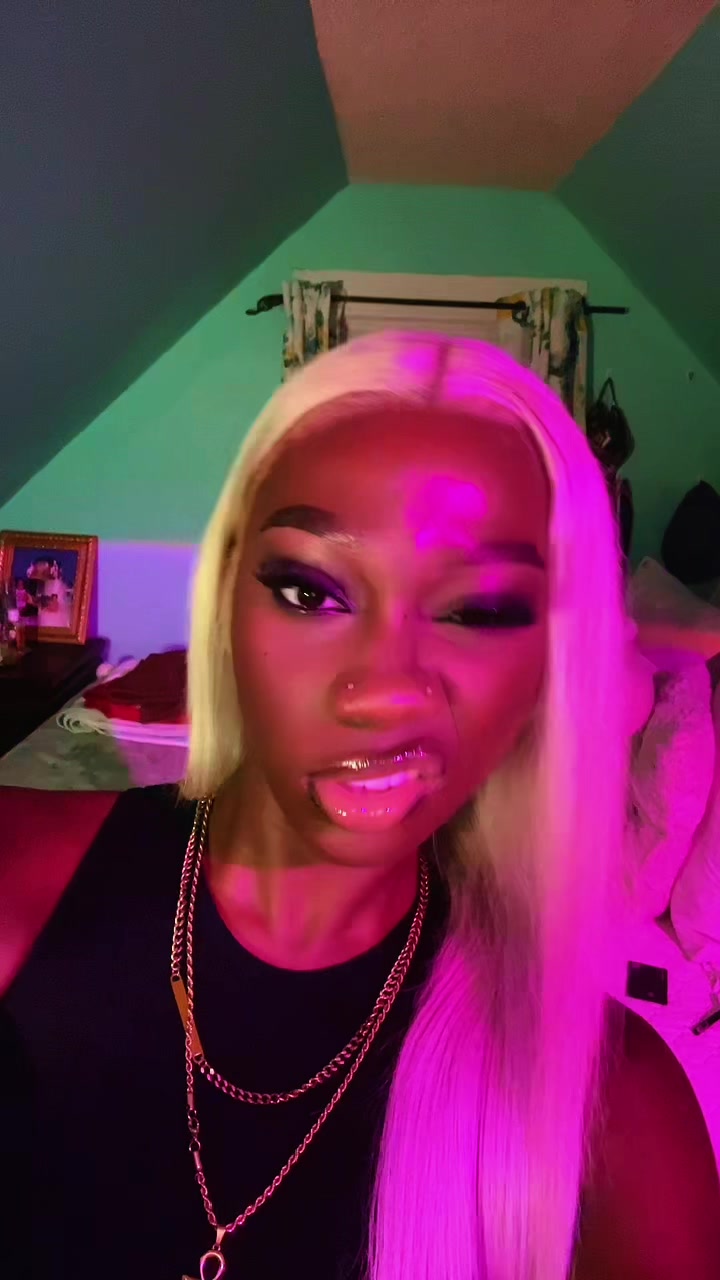 @yt: Jenascia M.