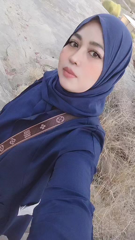 @𝐁𝐚𝐛𝐮 𝐀𝐫𝐚𝐛🥀