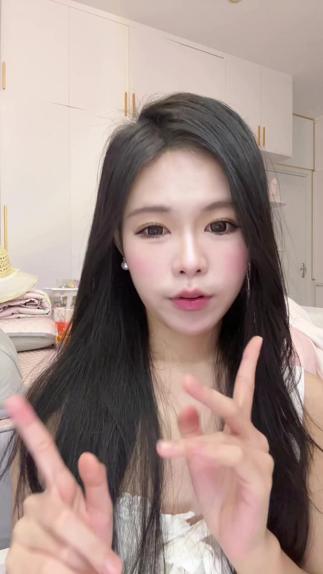@🐇