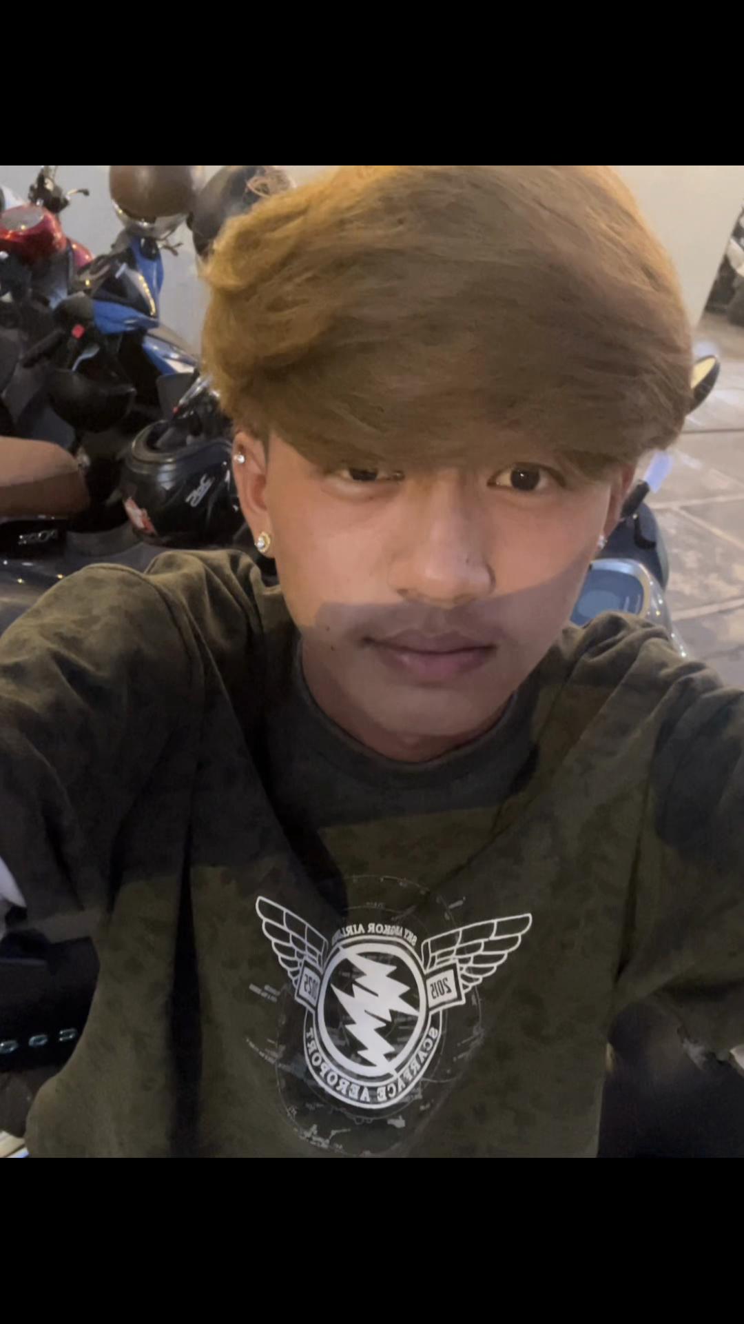 @ប្រដាប់ស្រឡាញ់🤨