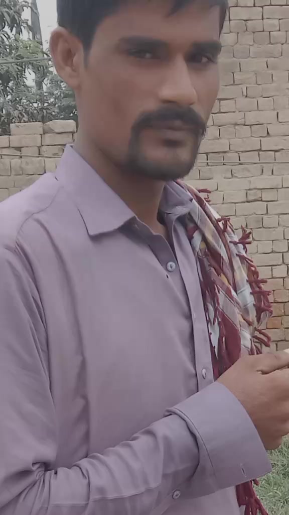 @pyari bacchi