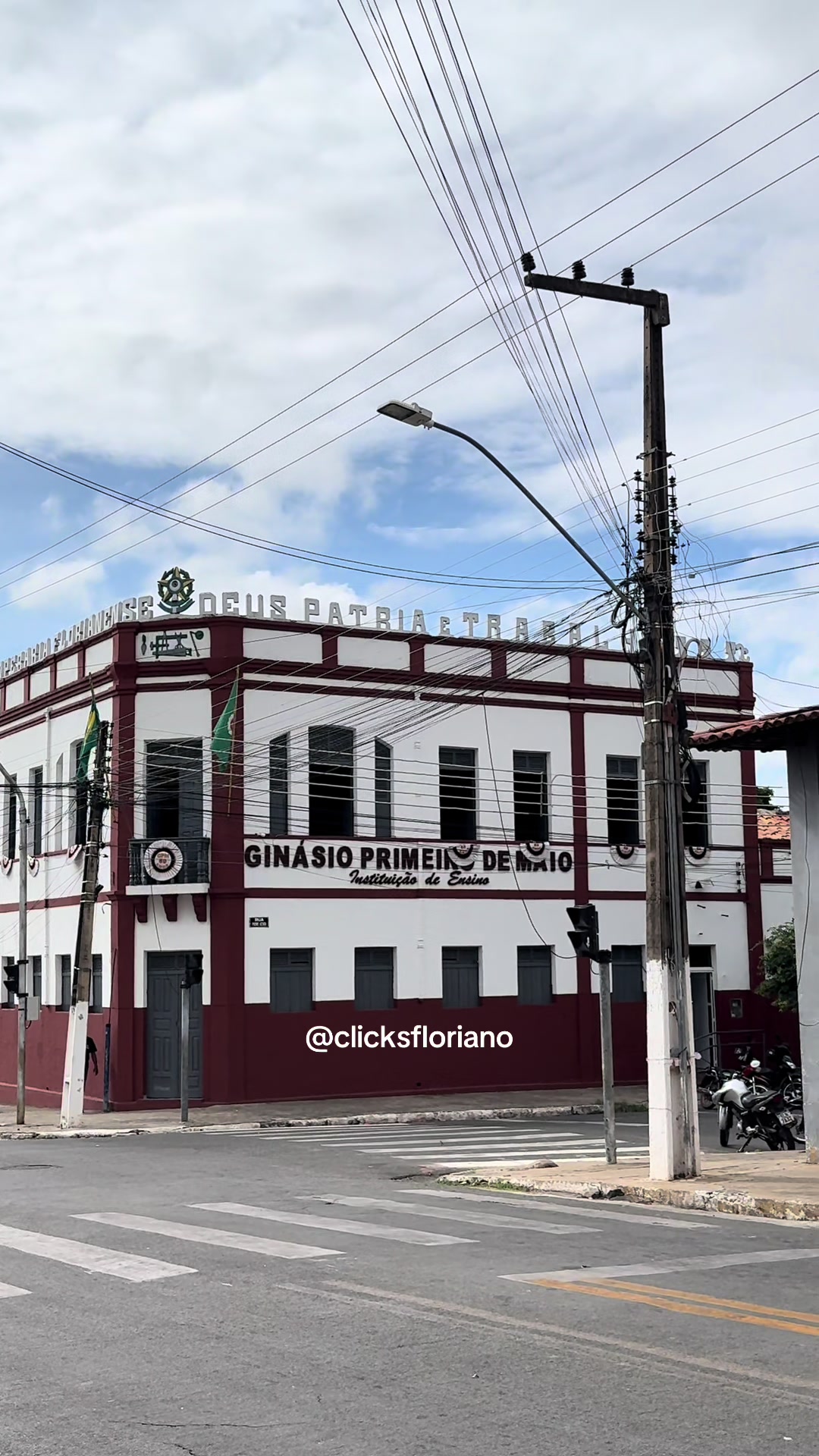 @Clicks Floriano