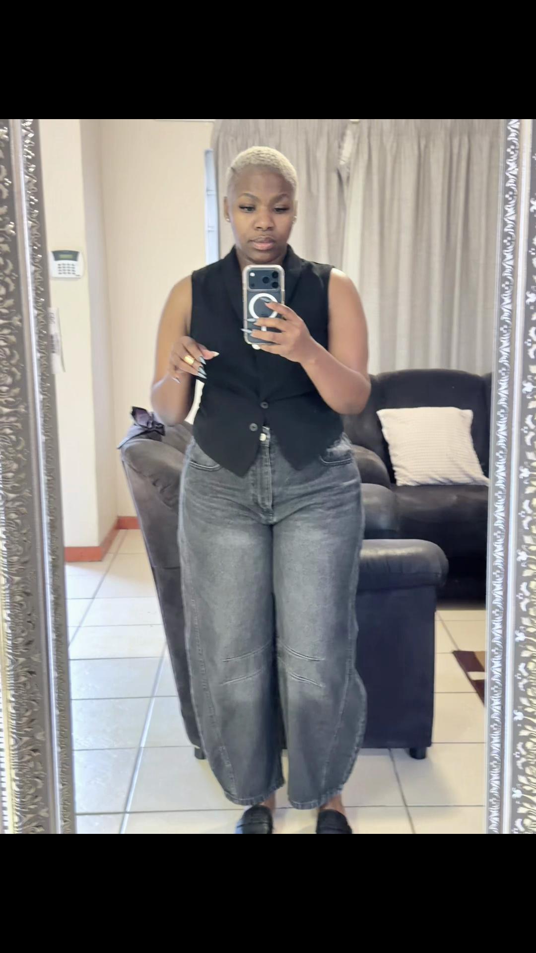 @SheBae