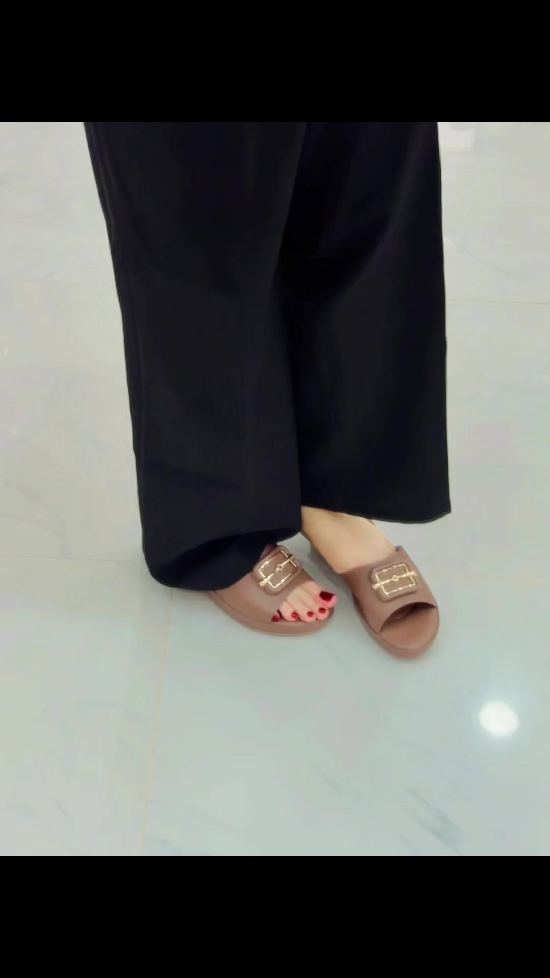 @Cherry Shoe Store