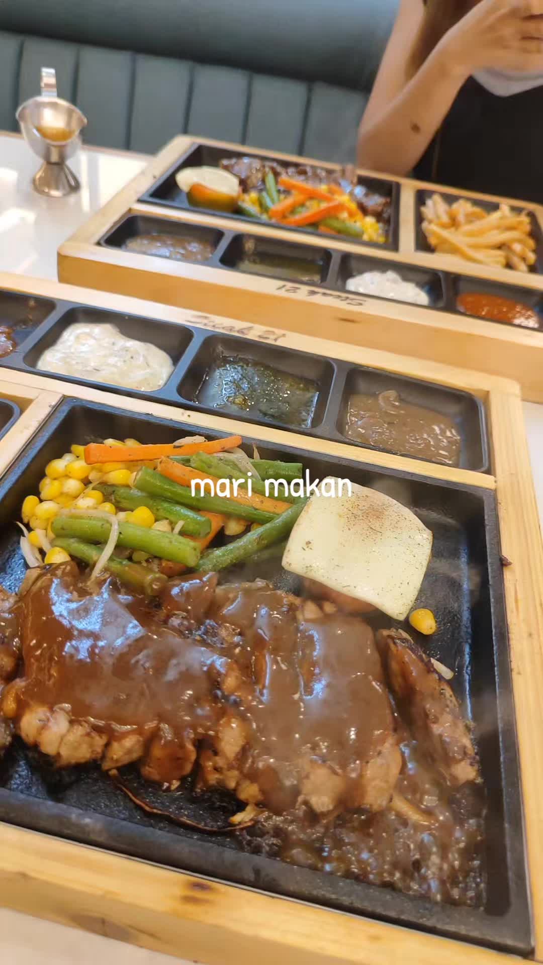 @BELLA