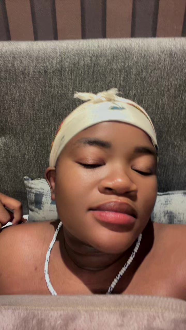 @Ofentse