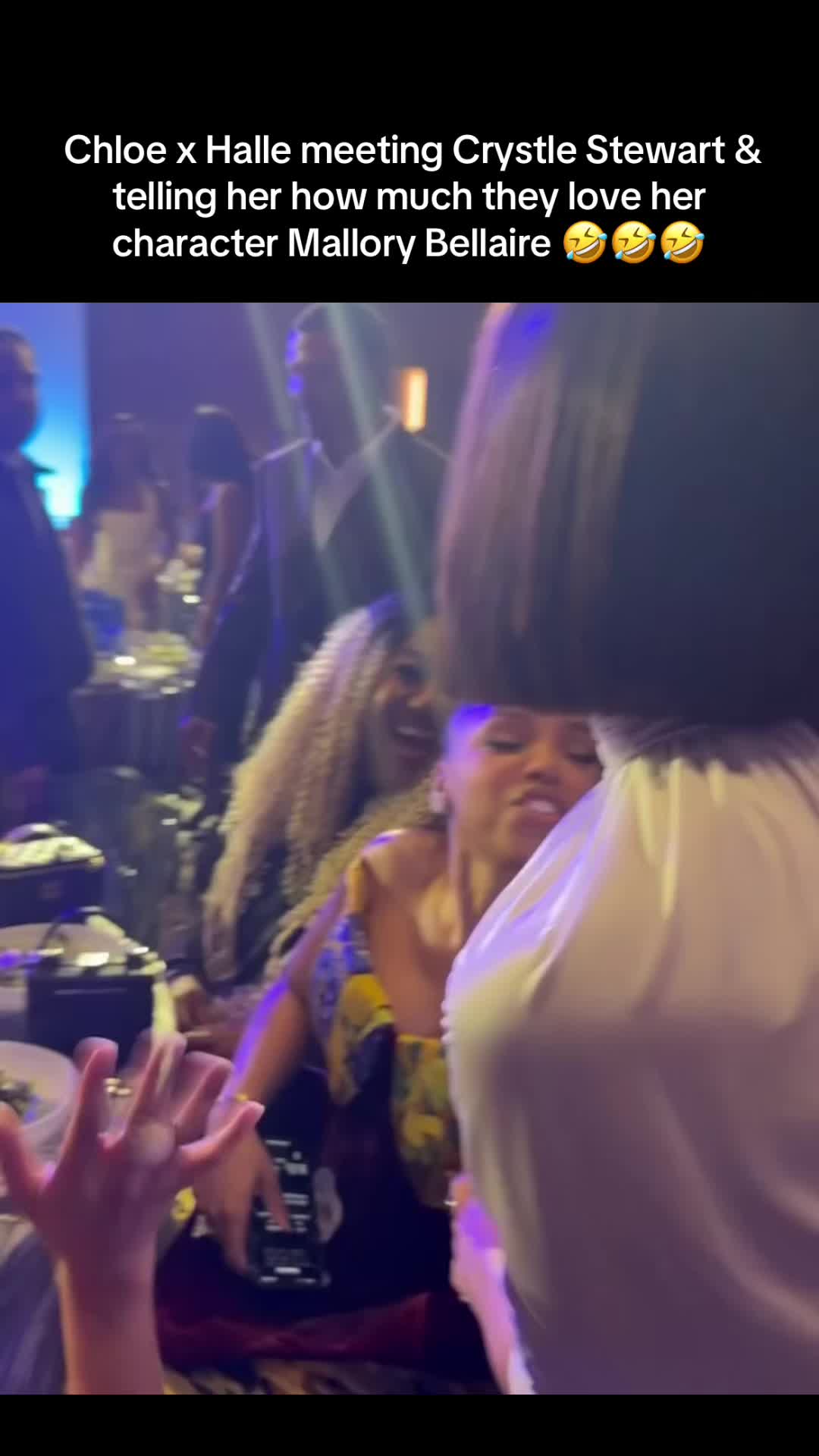 @The Chl&ouml;e x Halle Room