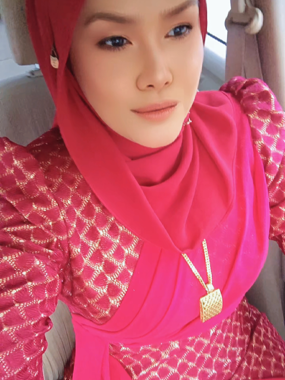 @Inor Fahanim