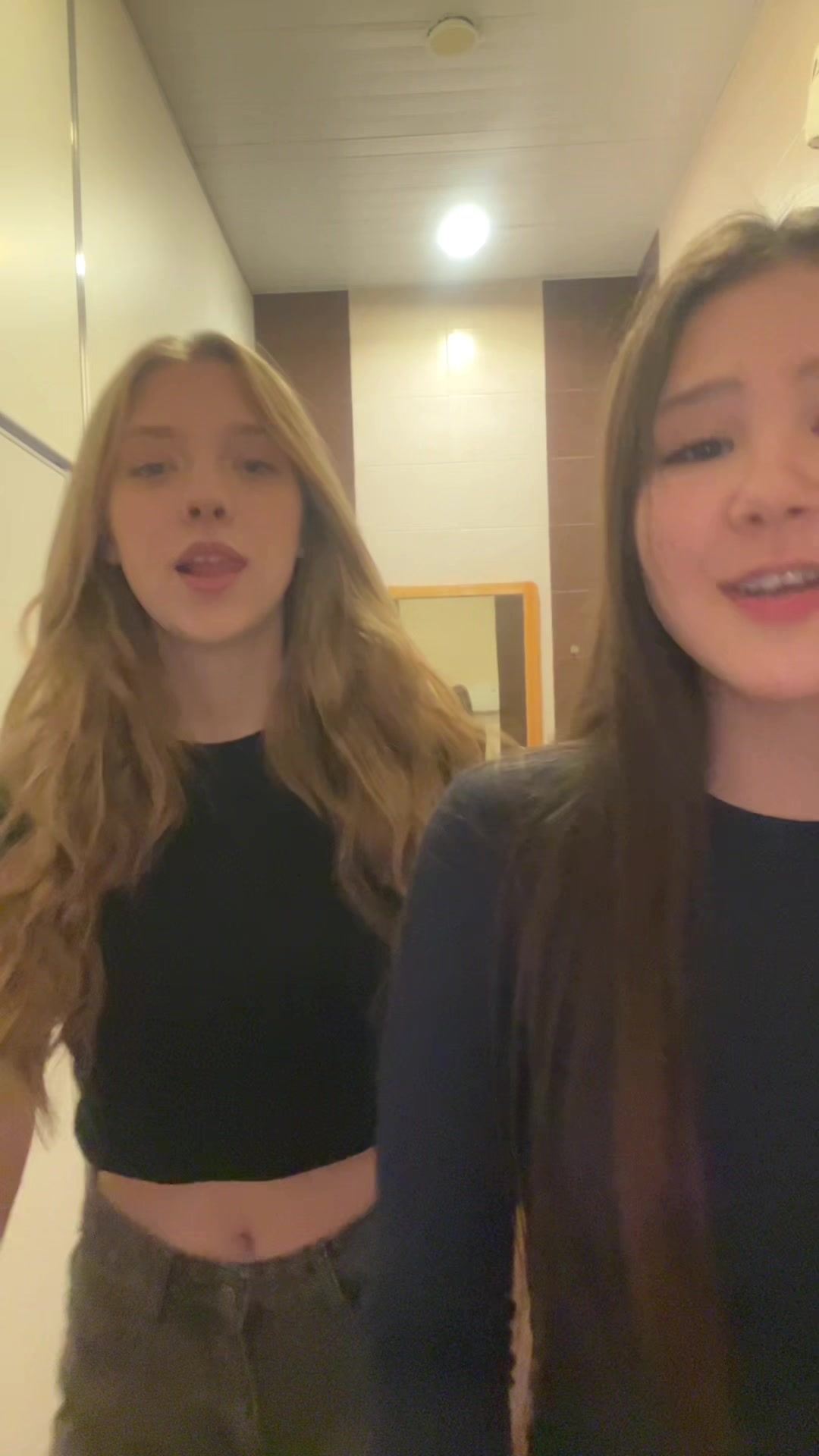 @Аномалия