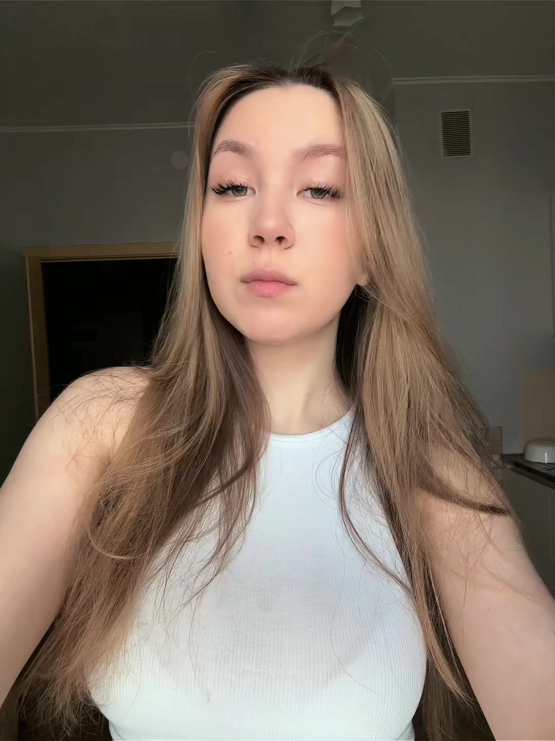 @❤️:>❤️