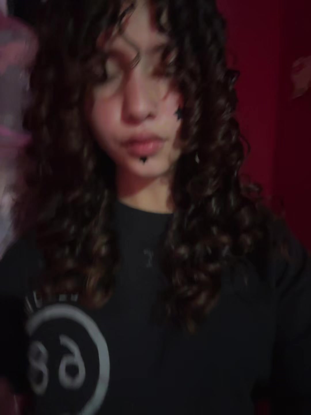 @️ 👩🏻🦱
