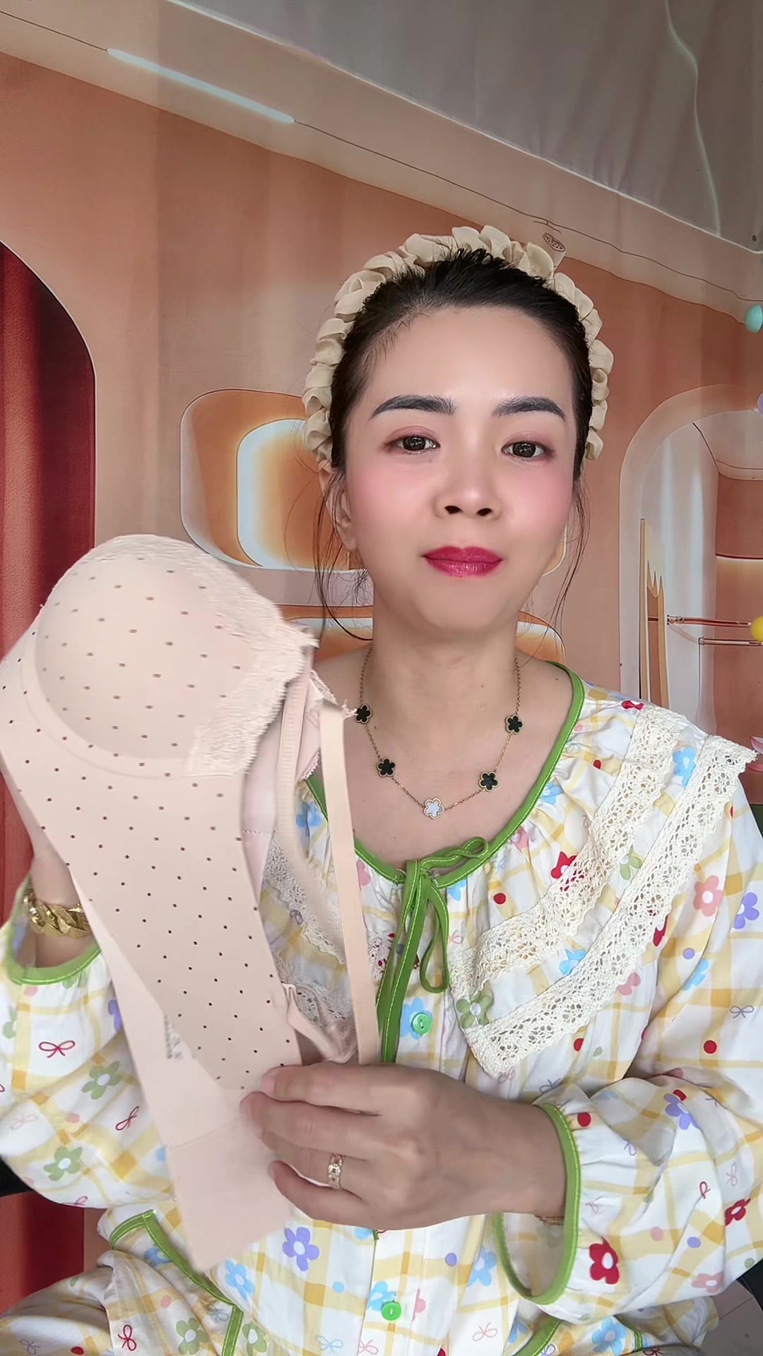 @Em Cẩm Nè