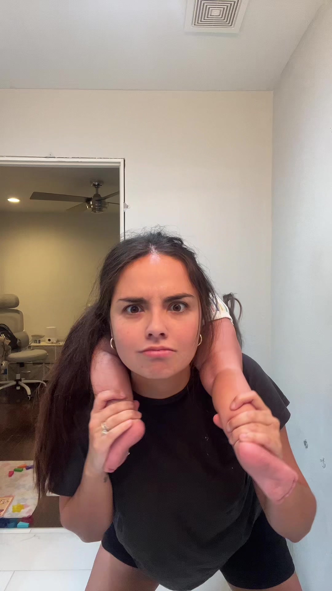 @_joanienicole