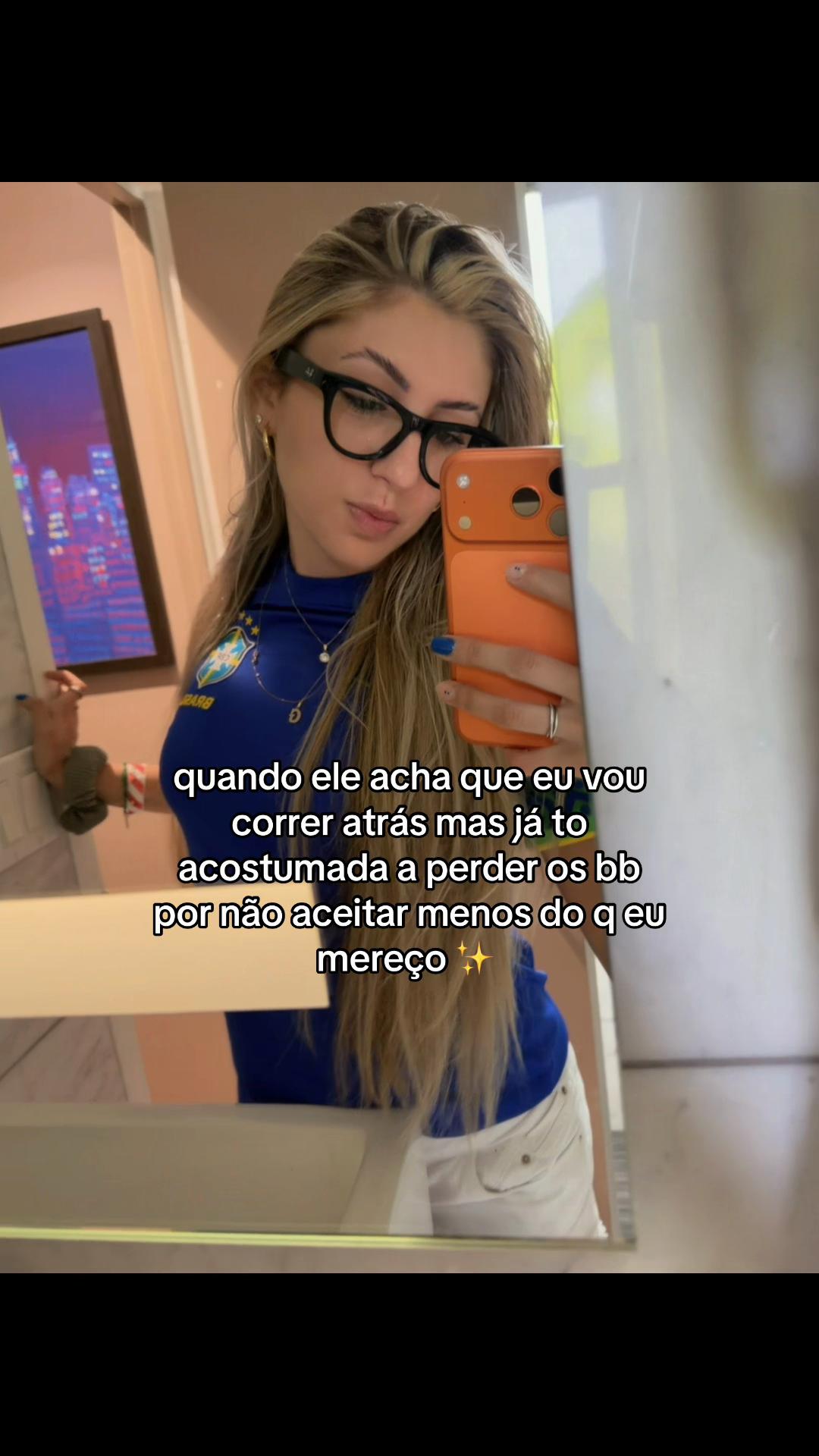 @Gi.Helena