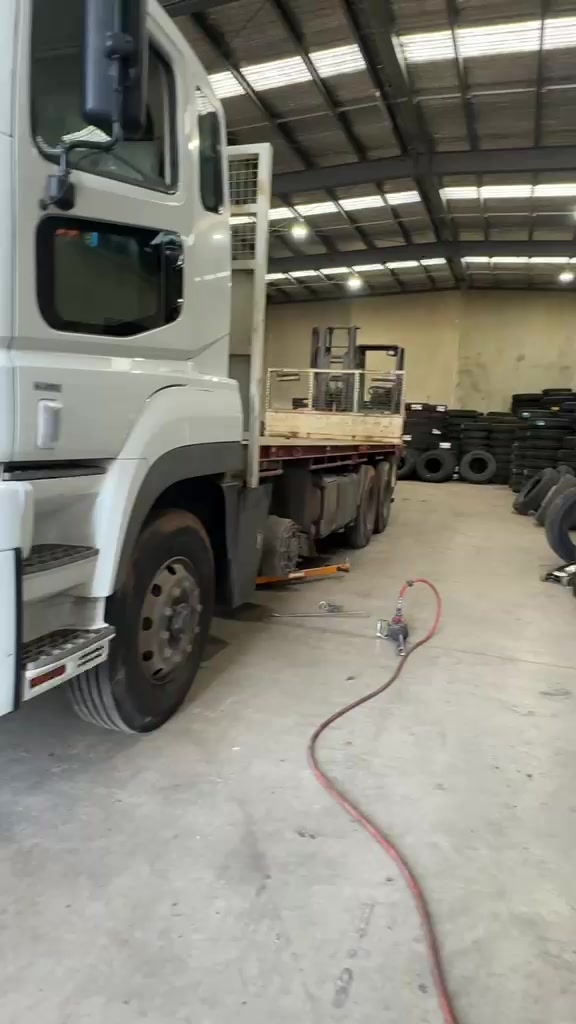@A2Z TYRES & BATTERY SERVICE