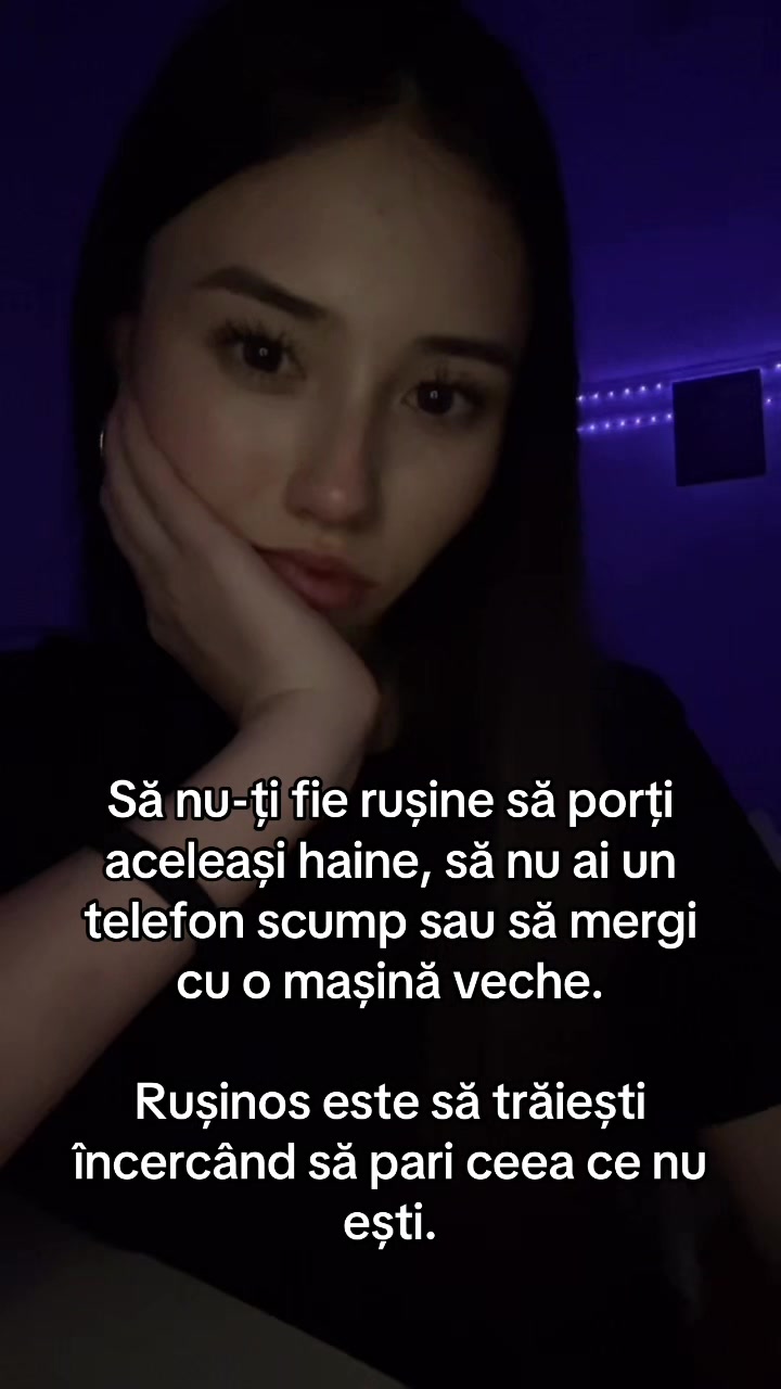 @s𖣂