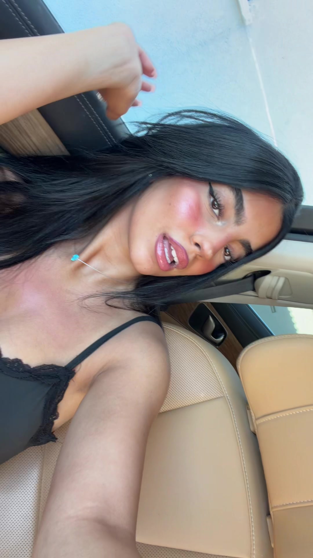 @ELIYA🦋