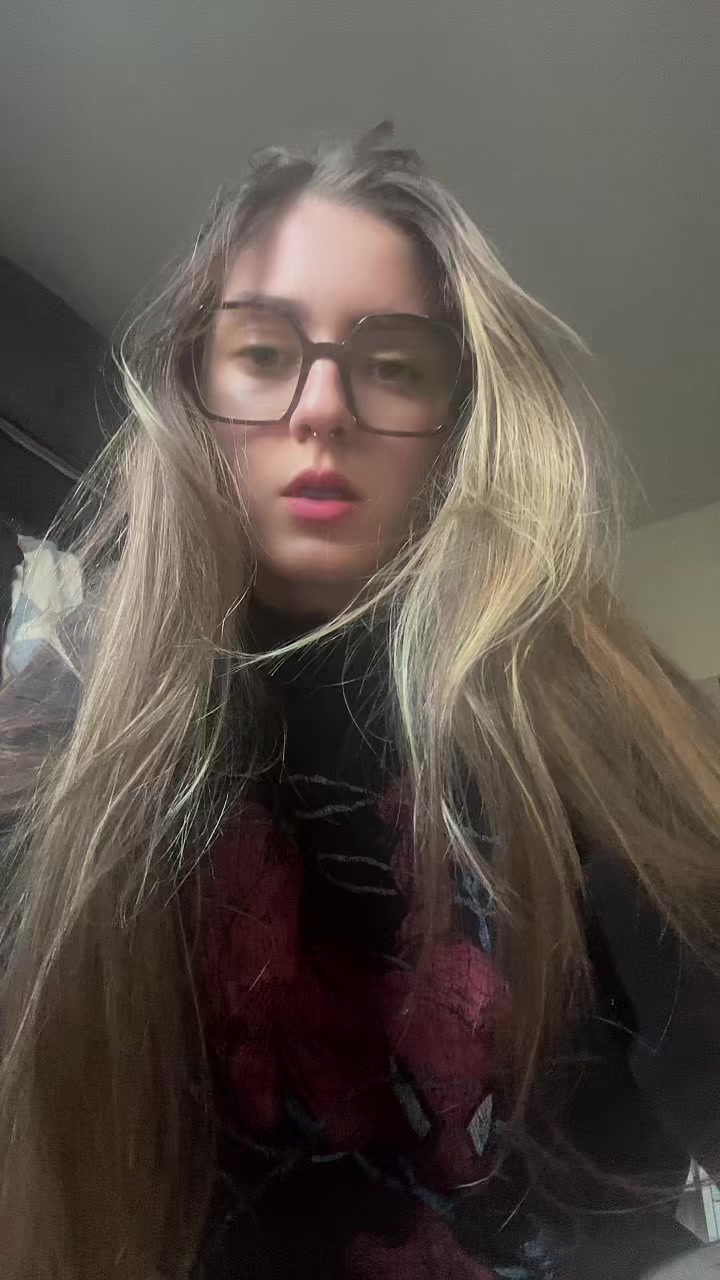 @daniella
