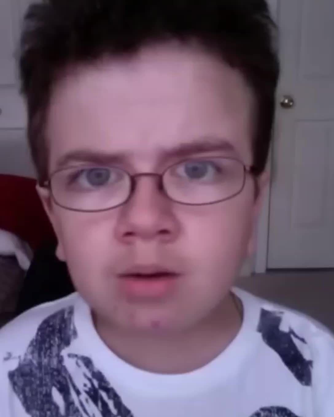 @weirdtvcringe