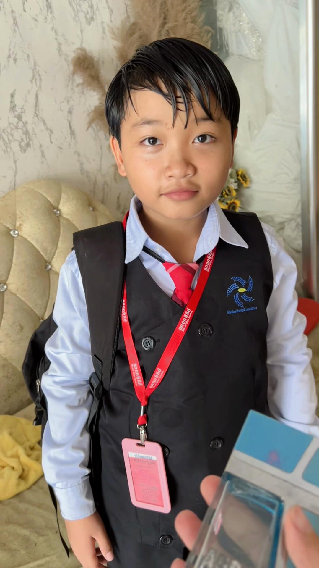 @បុប្ផាសួគ៌ហ្គោល សំអាងការ