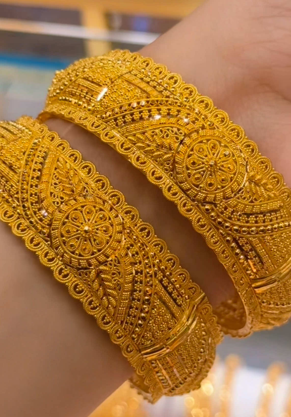 @Royal Dubai jewellers