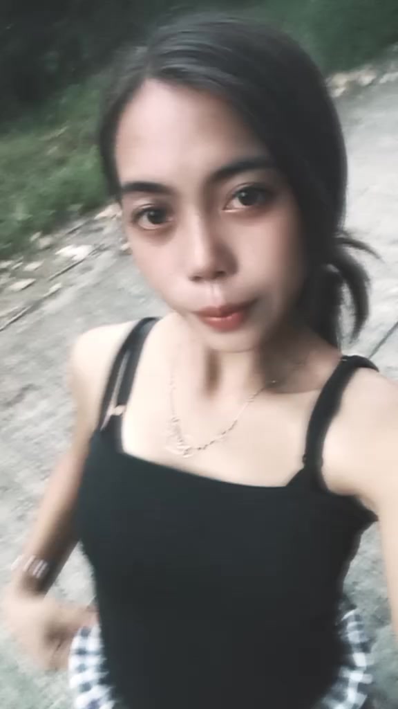 @Ave Q