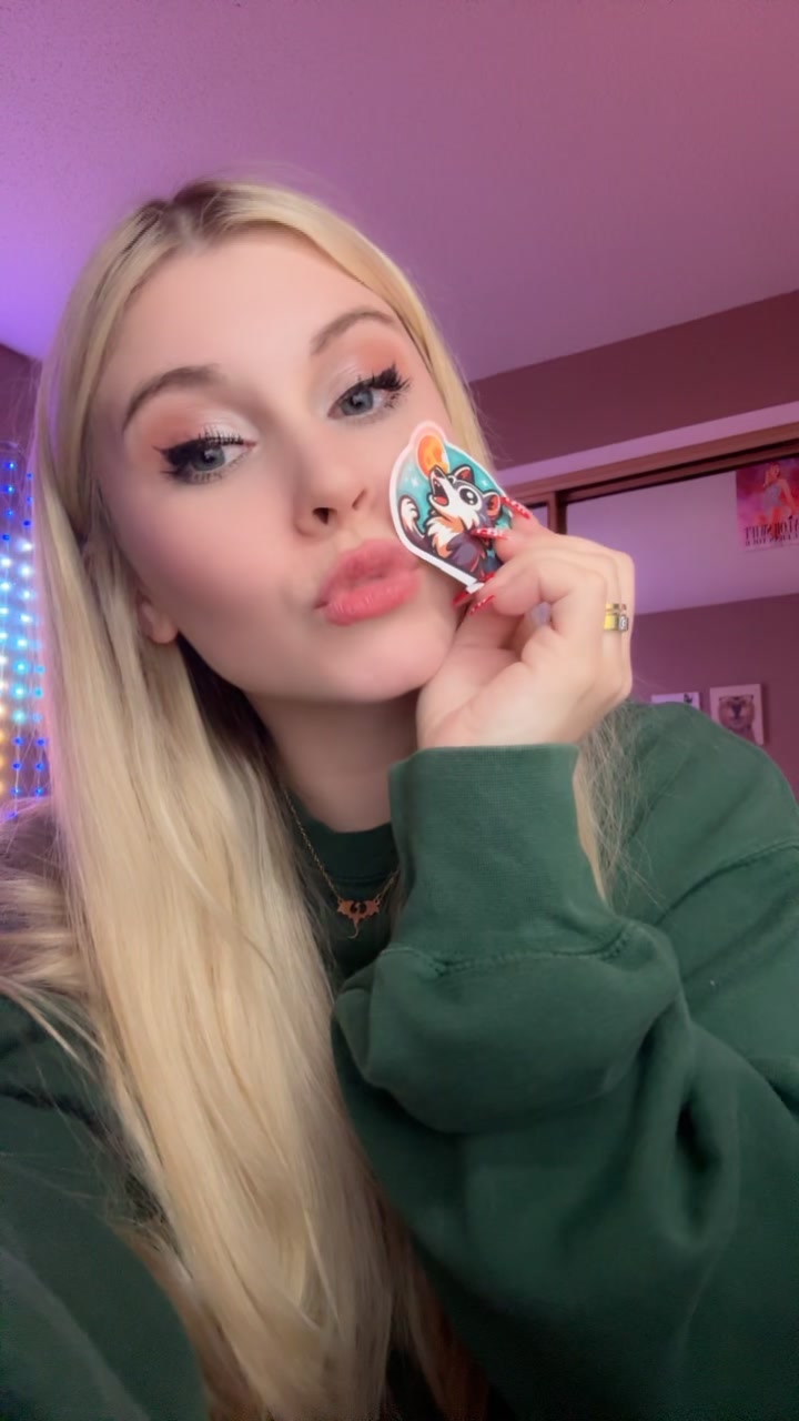 @Laina 🧚♀️