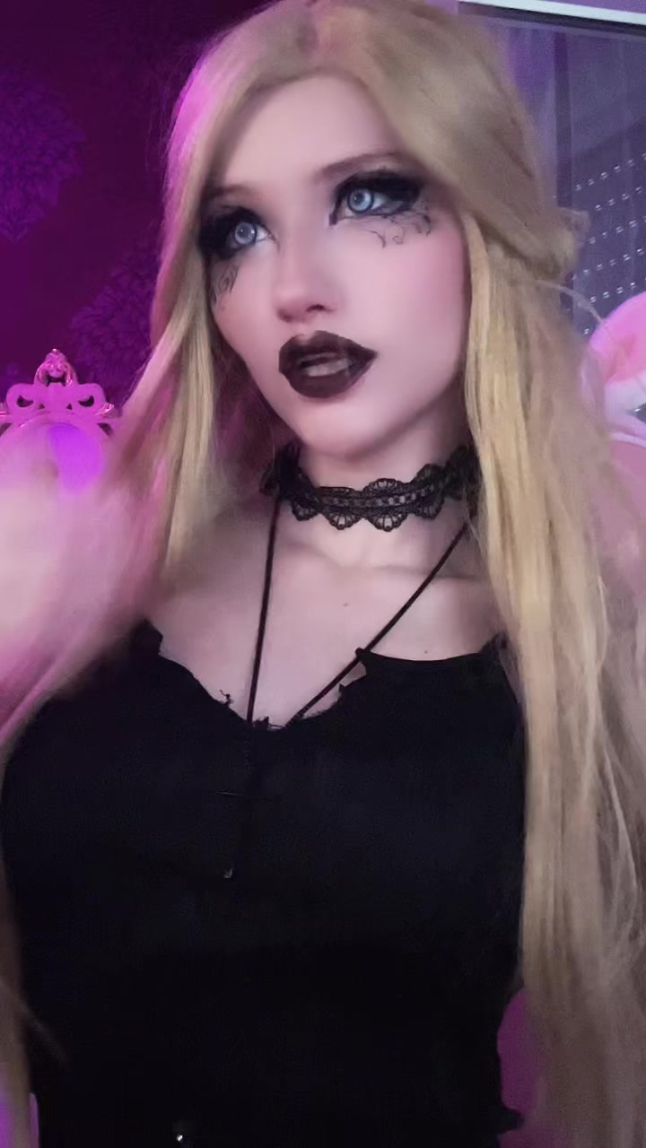 @𝑀𝑜𝓍_𝓍𝓎