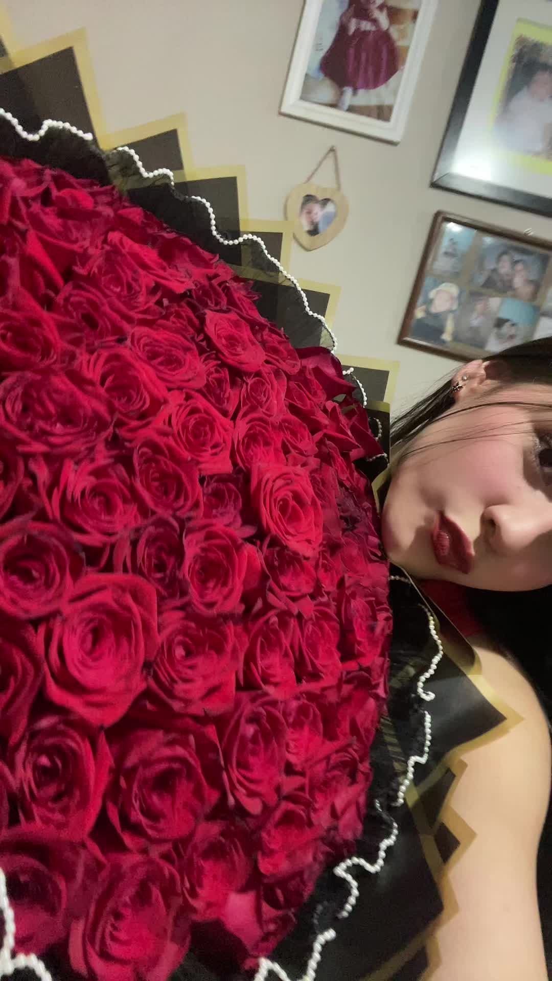 @𝒜𝓁𝑒