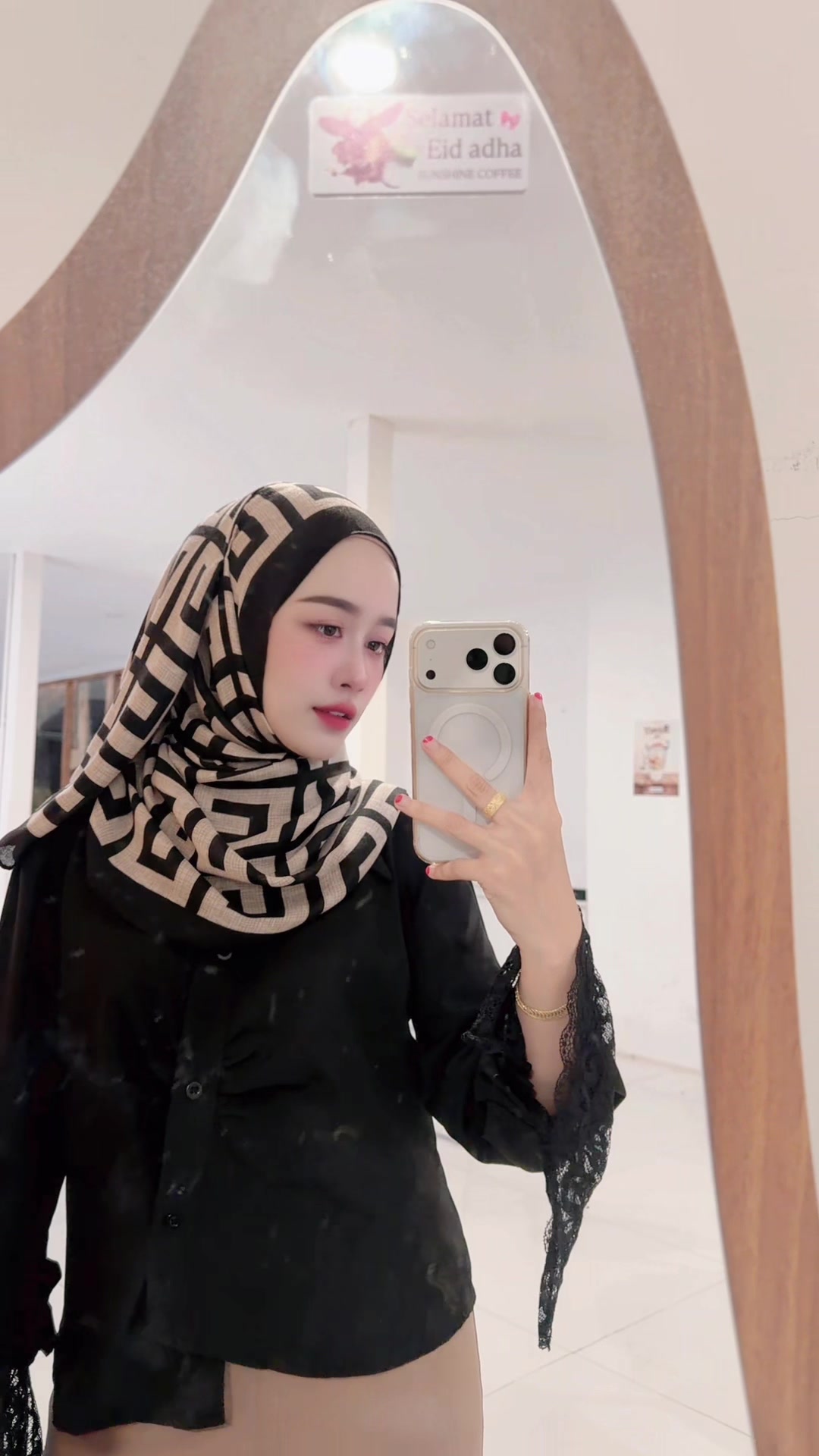 @𝐍𝐨𝐨𝐧𝐚𝐡 🌷(30k)🌷
