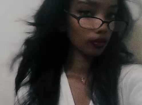@𝓗 🦢