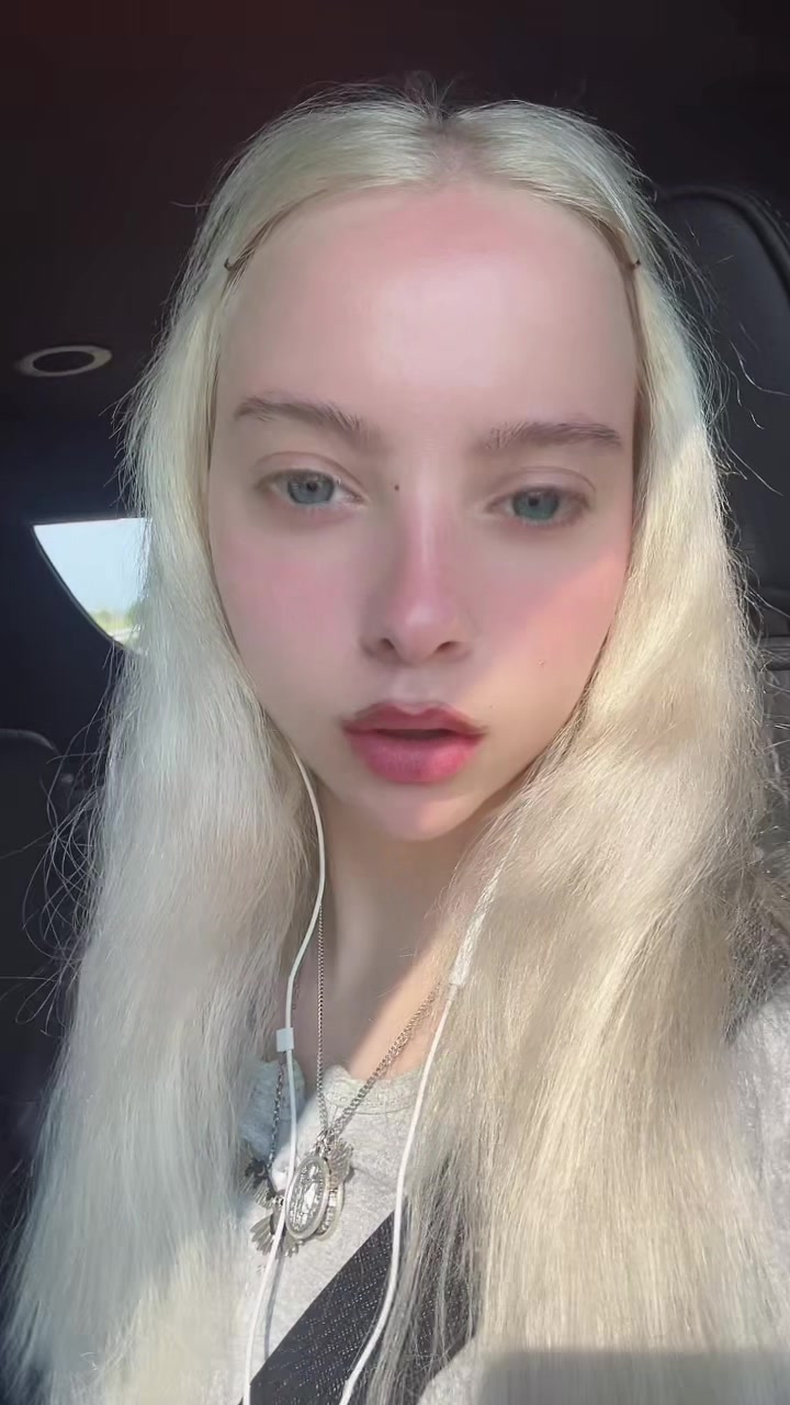 @🌙Madeleine🪻