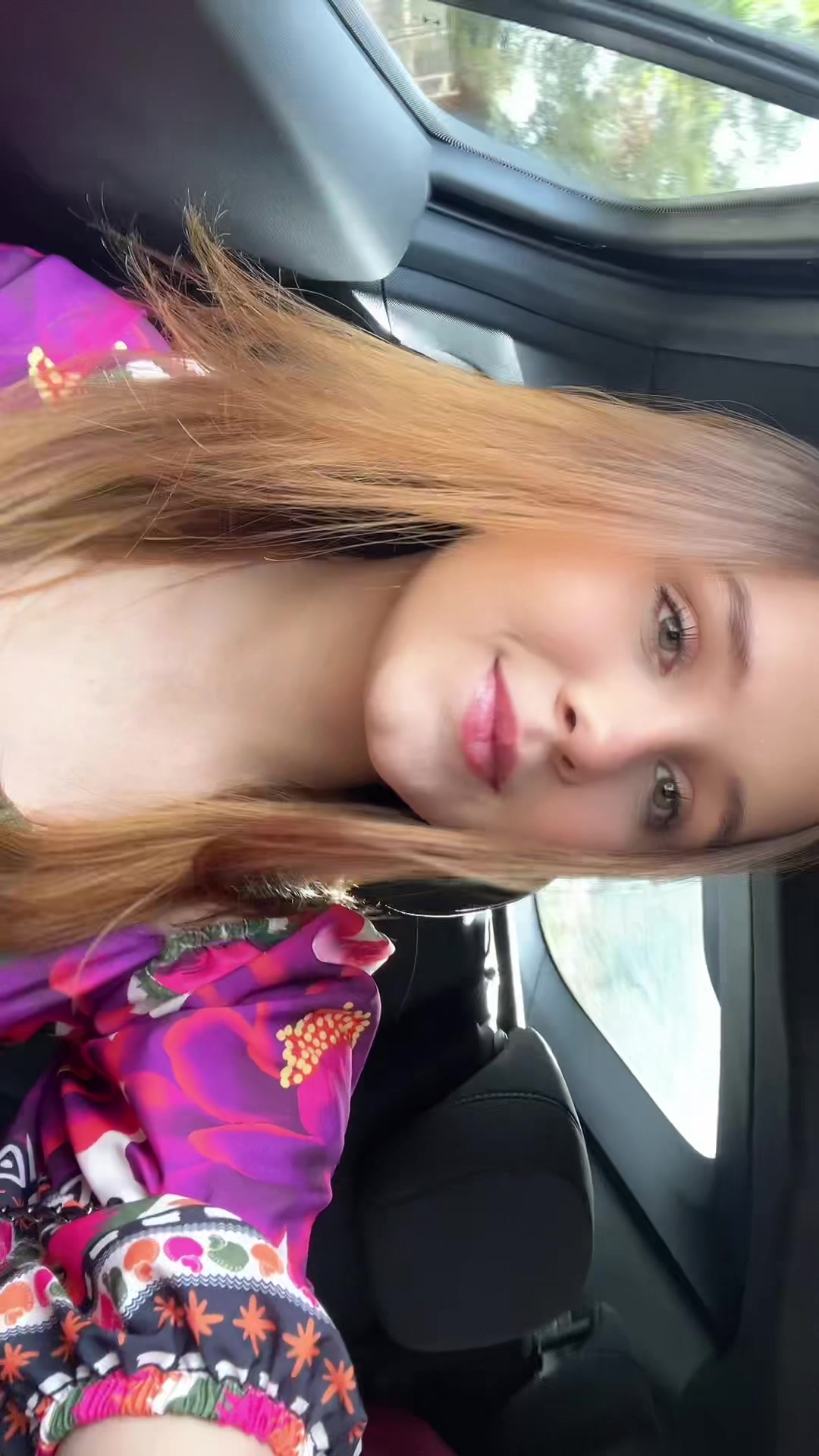 @laura