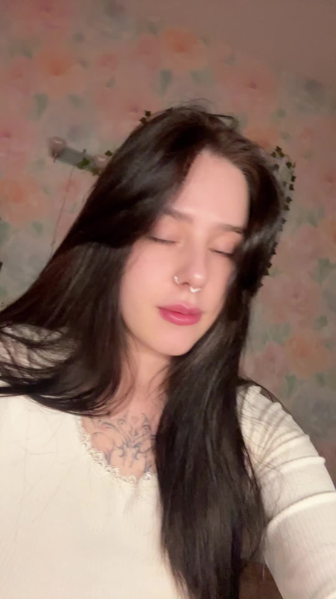 @алиска тян ^_^