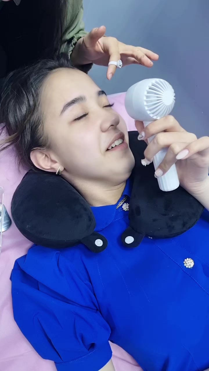 @Leila_lash
