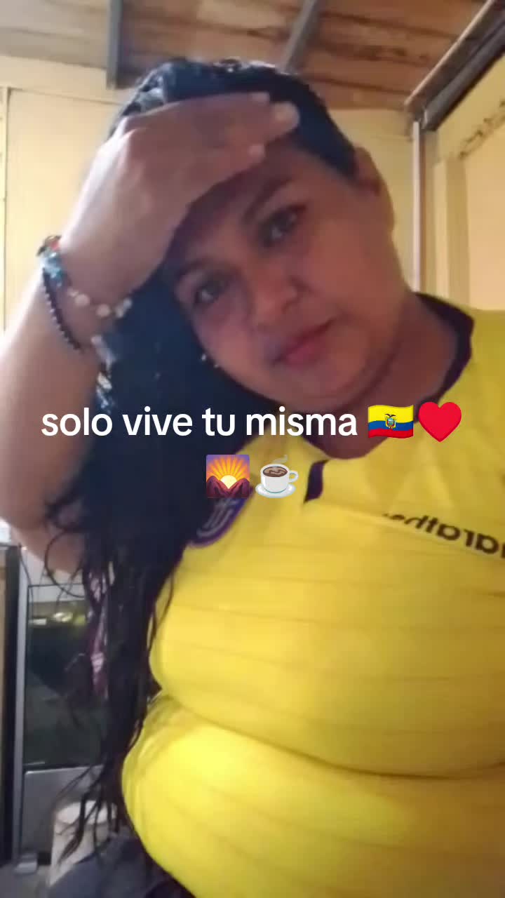 @Claudia Ayala