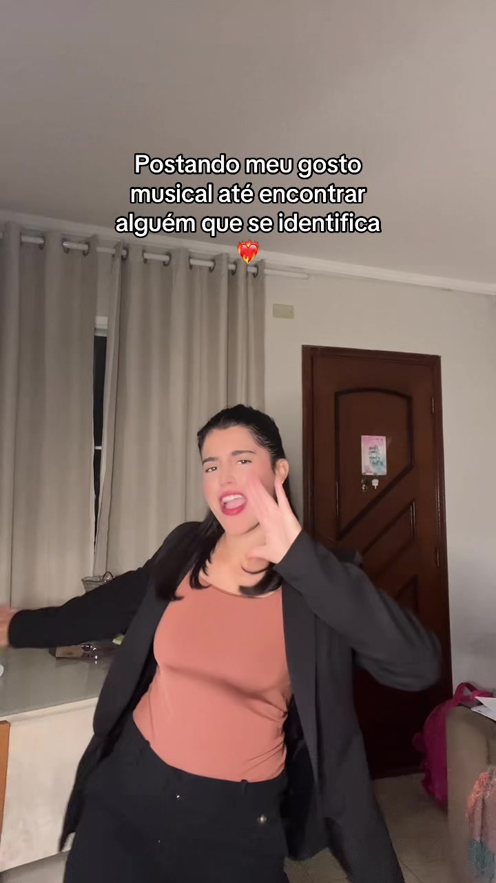 @Fernanda Andrade 🧨