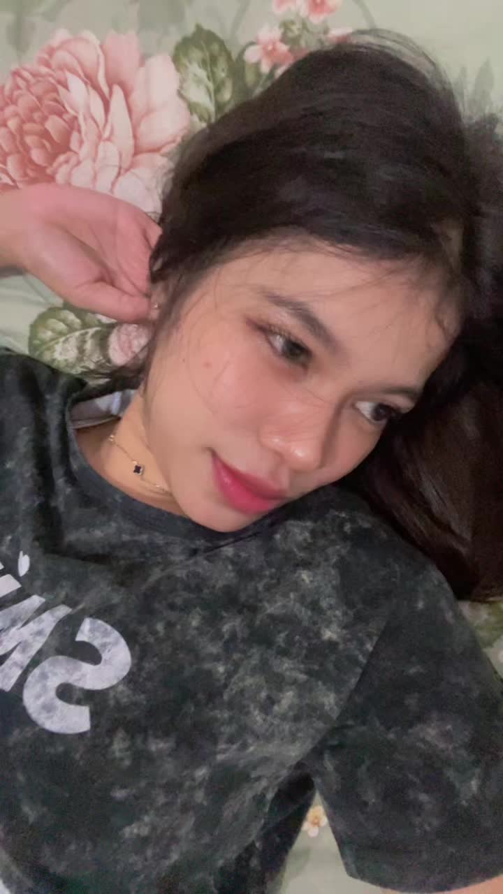 @Ay🦋