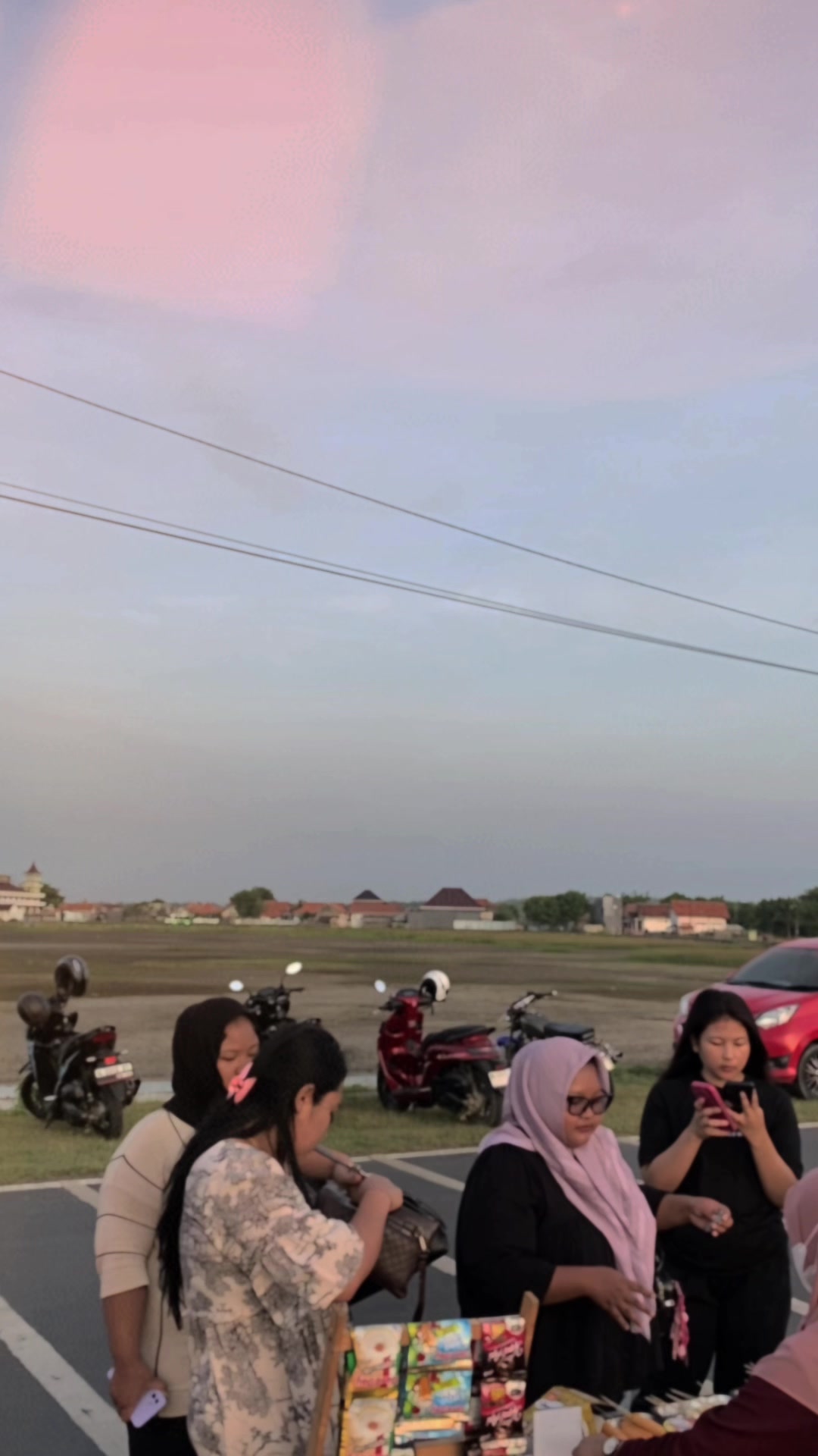 @Sunset Halodek