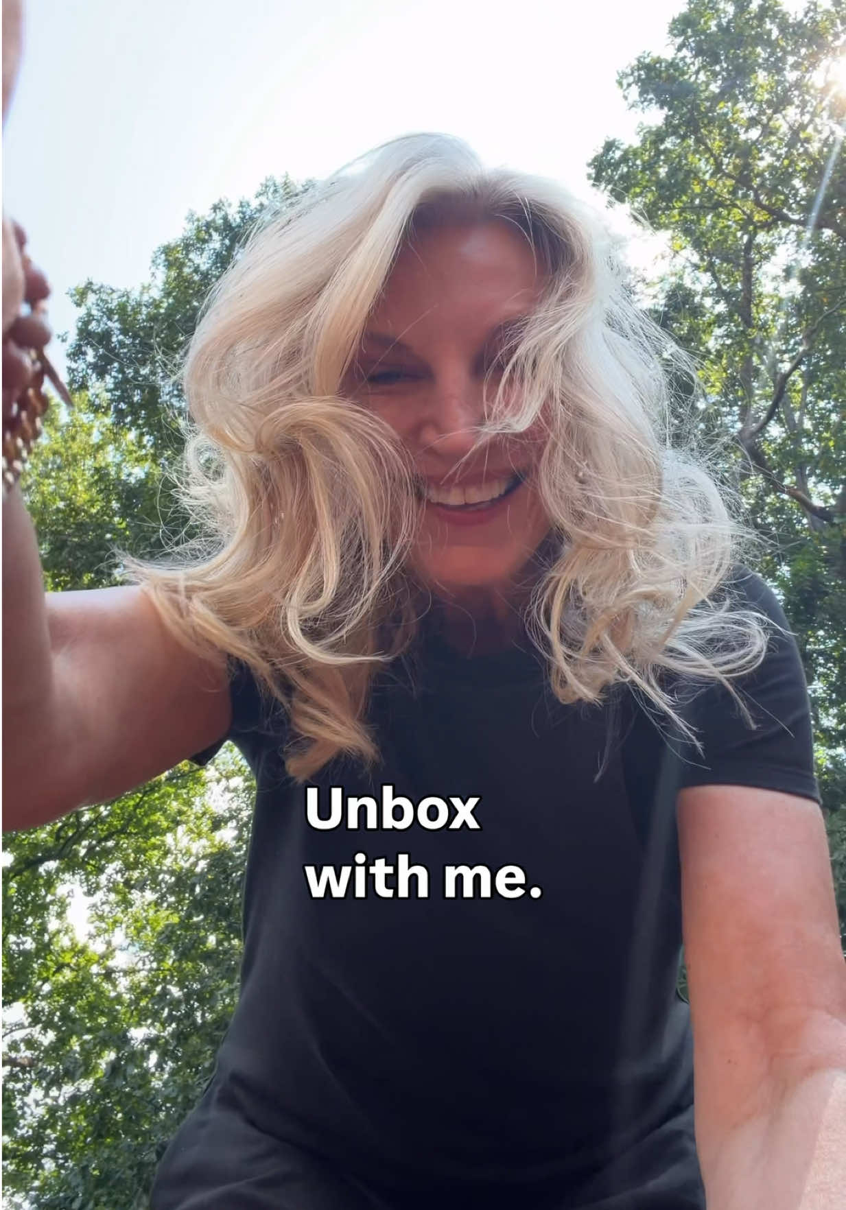 @Linda Montavon | Beauty 50+